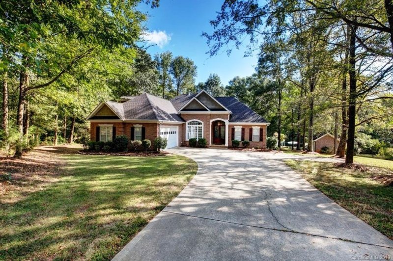 Property image 2 at 10026 Arlington Oaks Drive, Charlotte, NC 28227