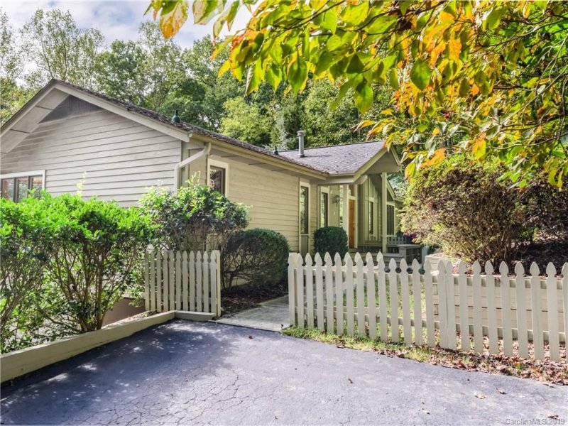 Property image 4 at 216 Camellia Way, Hendersonville, NC 28739