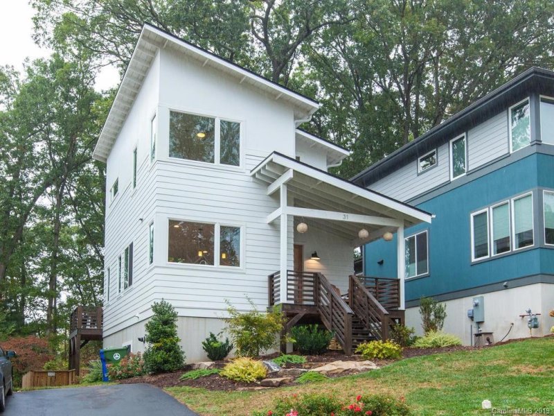 Property image 3 at 31 Mauricet Lane, Asheville, NC 28806