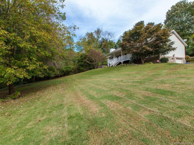 Property image 4 at 51 Mayfair Drive, Candler, NC 28715