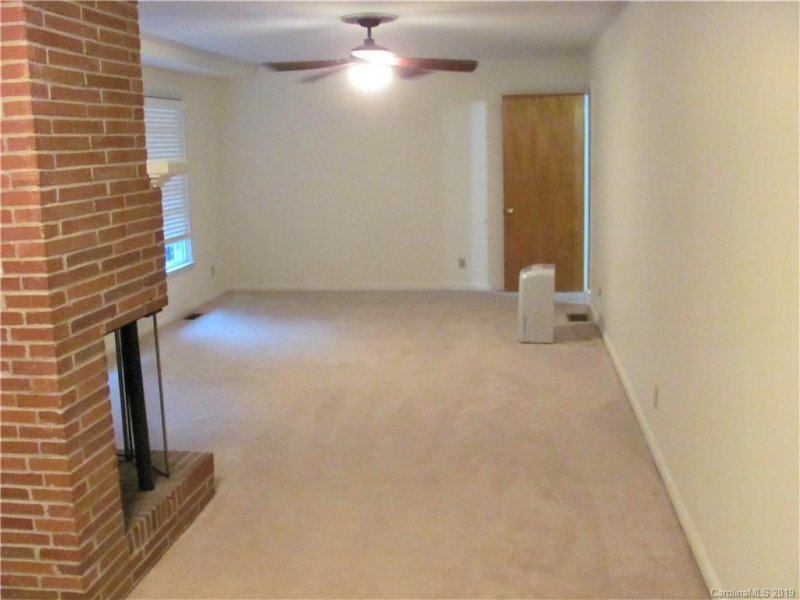 Property image 4 at 104 Lakeview Drive, York, SC 29745