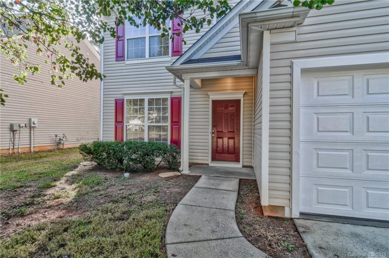 Property image 2 at 607 Stillgreen Lane, Charlotte, NC 28214