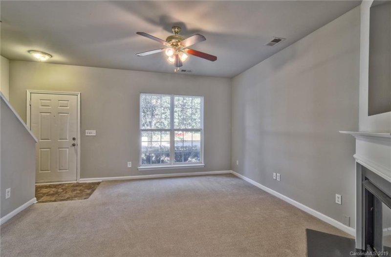 Property image 5 at 607 Stillgreen Lane, Charlotte, NC 28214