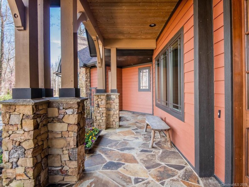 Property image 4 at 141 Old Forest Drive, Asheville, NC 28803