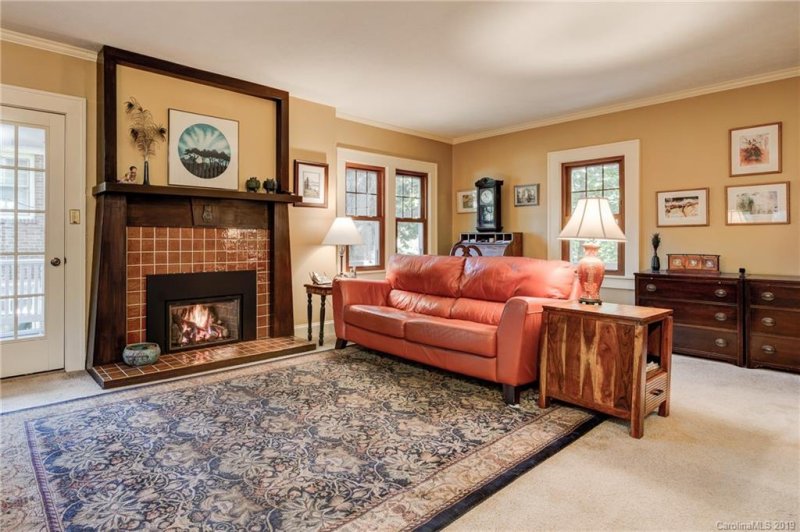 Property image 3 at 15 Woodvale Avenue, Asheville, NC 28804