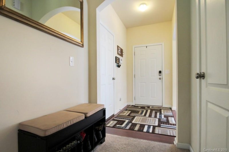 Property image 4 at 5009 Isaac Drive, Charlotte, NC 28216