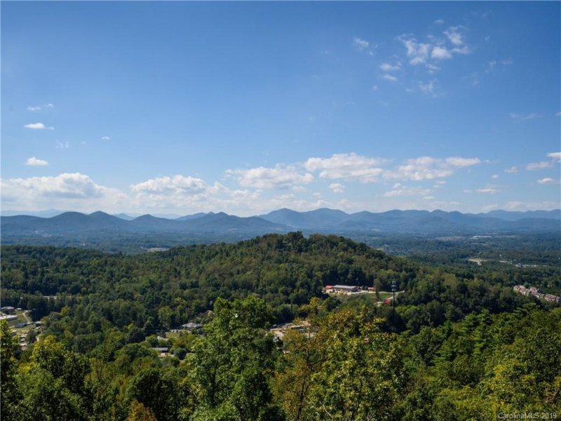 Property image 2 at 9 Soaring Hawk View, Asheville, NC 28804
