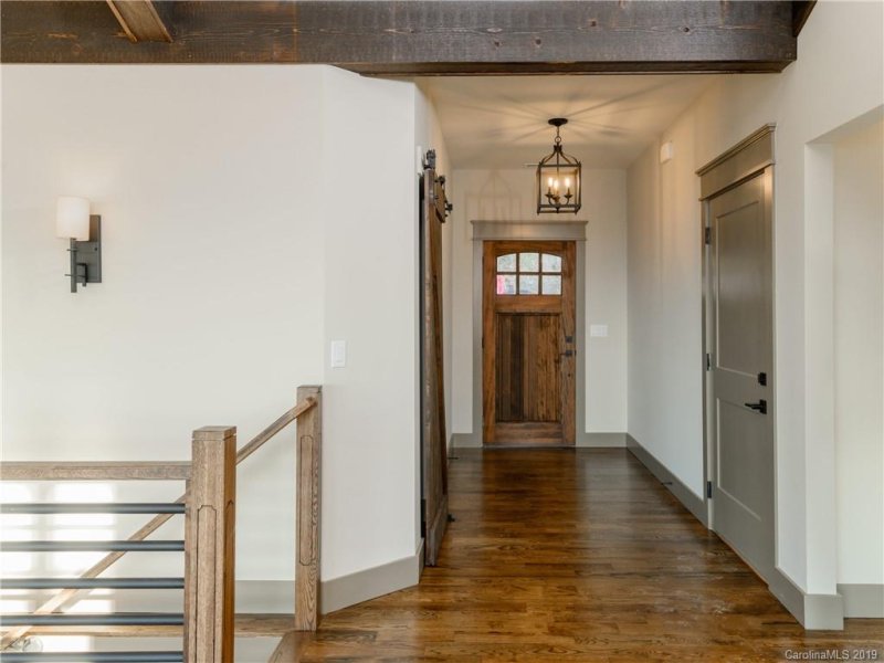 Property image 5 at 9 Soaring Hawk View, Asheville, NC 28804