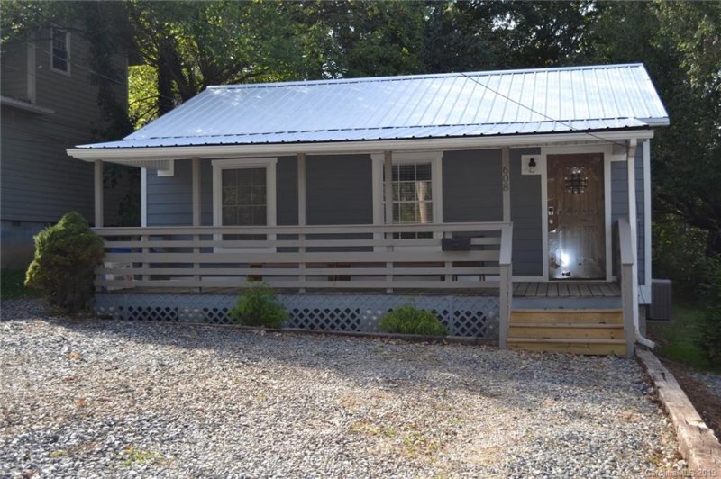 Property image 2 at 608 Marietta Street, Asheville, NC 28803