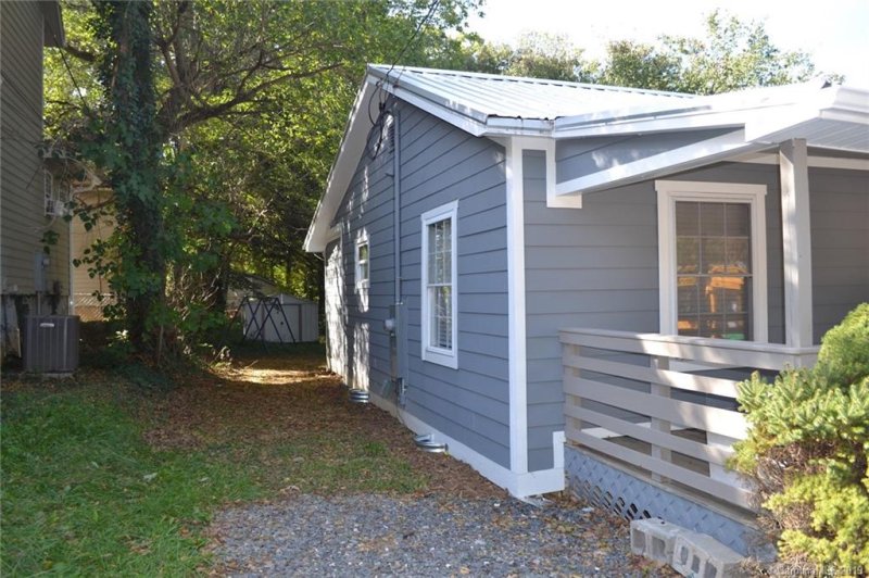 Property image 3 at 608 Marietta Street, Asheville, NC 28803