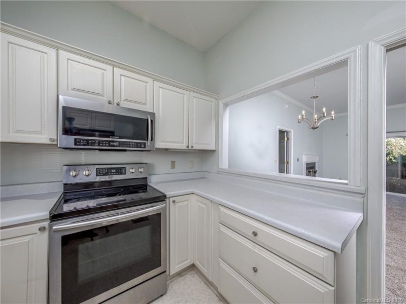 Property image 5 at 522 Windswept Drive, Asheville, NC 28801