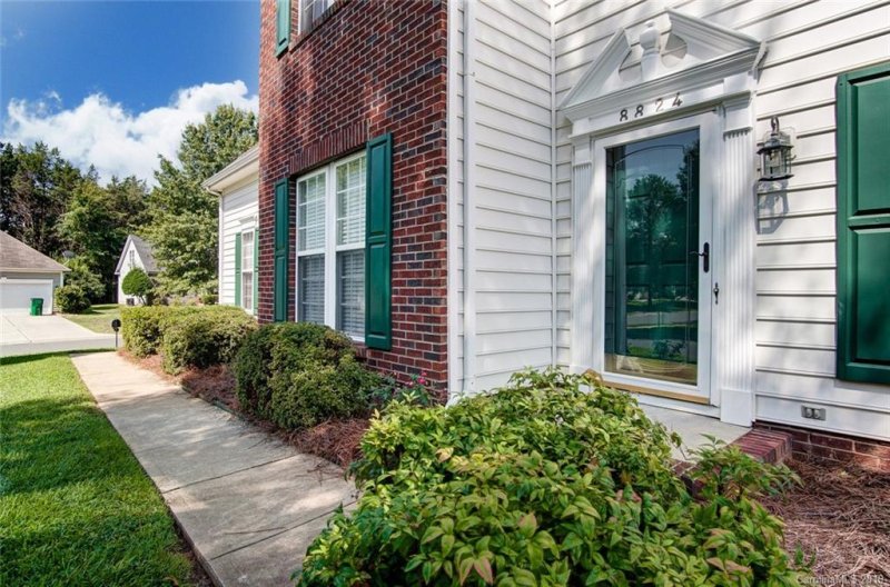 Property image 3 at 8824 Kapheim Court, Charlotte, NC 28273