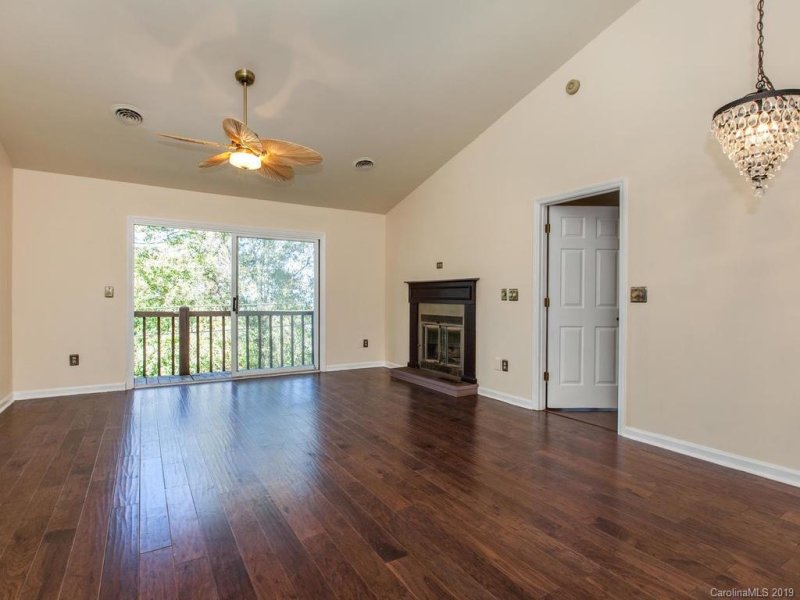 Property image 5 at 528 Windswept Drive, Asheville, NC 28801