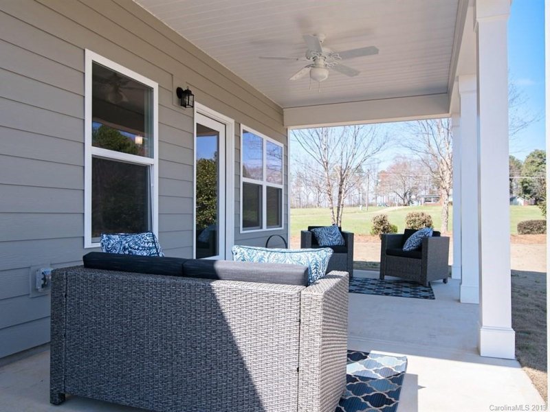 Property image 3 at 103 Autumn Mist Road, Statesville, NC 28677