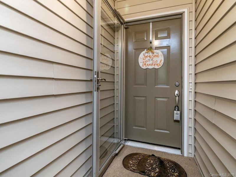 Property image 2 at 252 Wash Creek Drive, Hendersonville, NC 28739