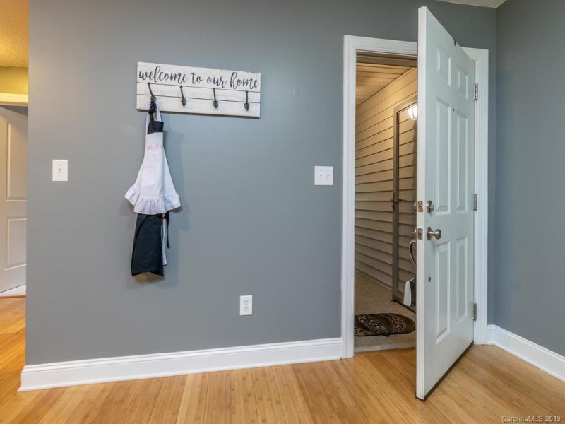 Property image 3 at 252 Wash Creek Drive, Hendersonville, NC 28739