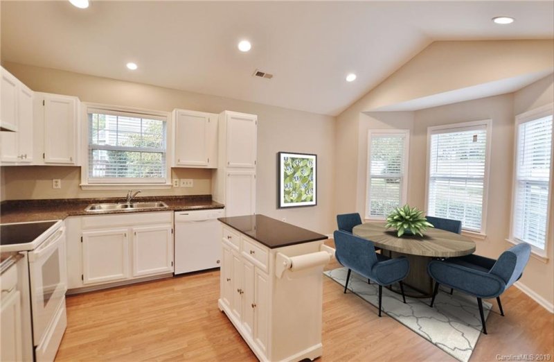 Property image 4 at 7166 Hunters Bluff Drive, Denver, NC 28037