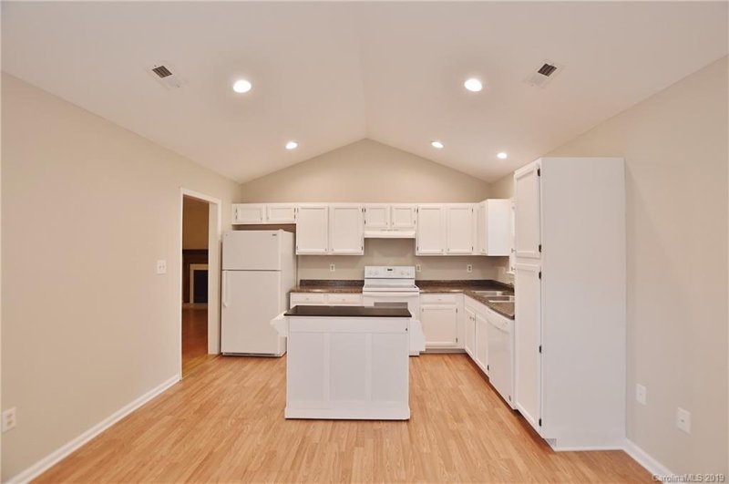 Property image 5 at 7166 Hunters Bluff Drive, Denver, NC 28037