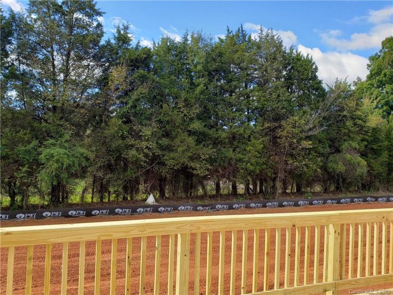 Property image 4 at 142 Turtleback Drive, Mooresville, NC 28115