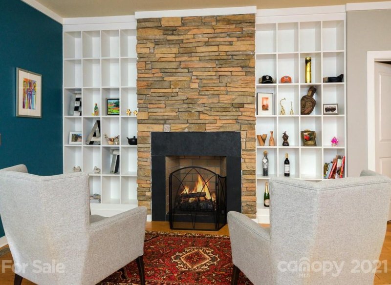 Property image 5 at 220 Westover Drive, Asheville, NC 28801