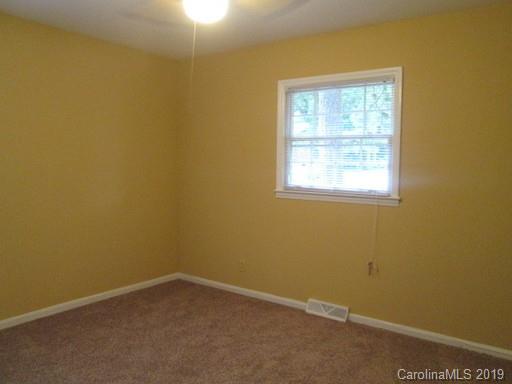 Property image 2 at 2448 Lanecrest Drive, Charlotte, NC 28215