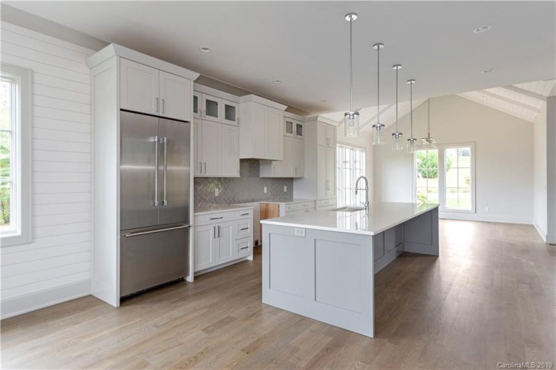 Property image 4 at 21 King View Drive, Fletcher, NC 28732