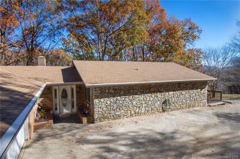 Property image 3 at 39 Ashley Road, Asheville, NC 28805