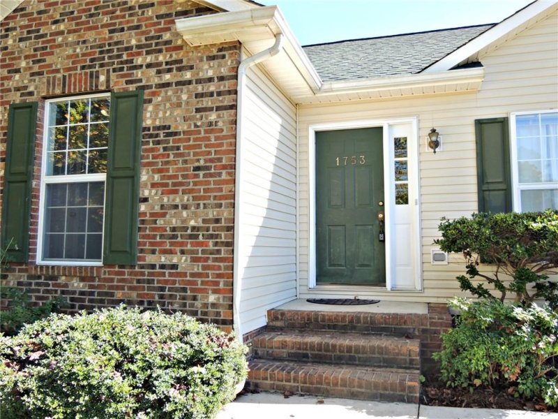 Property image 2 at 1753 Redberry Lane, Conover, NC 28613