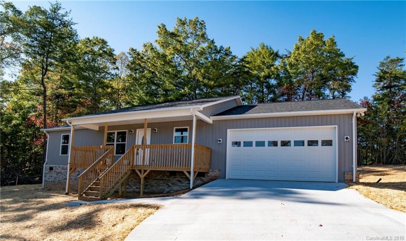 Property image 2 at 3418 Lake Drive, Morganton, NC 28655