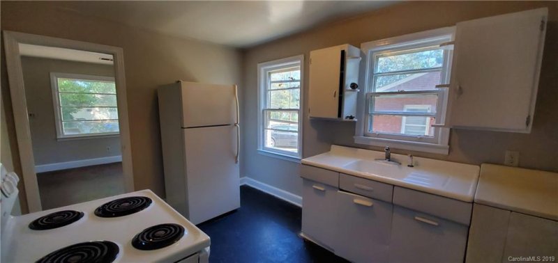 Property image 5 at 737 Pritchard Street, Charlotte, NC 28208