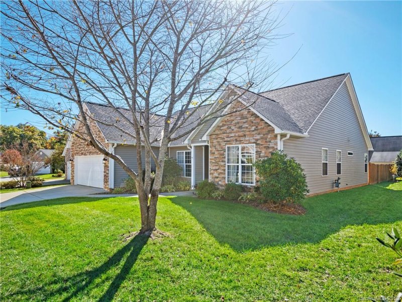 Property image 2 at 45 Summer Meadow Road, Arden, NC 28704