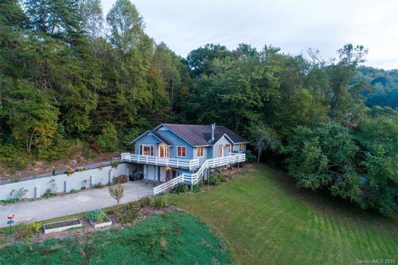 Property image 2 at 705 Paw Paw Cove, Sylva, NC 28779