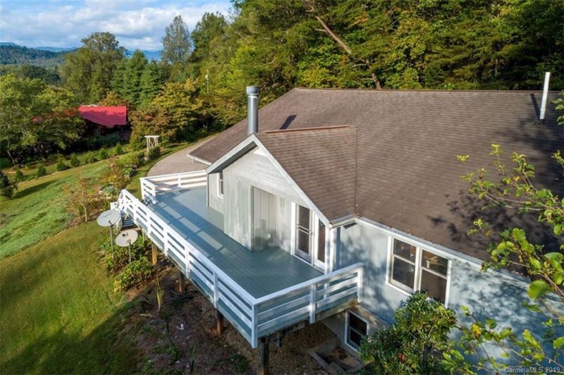 Property image 3 at 705 Paw Paw Cove, Sylva, NC 28779