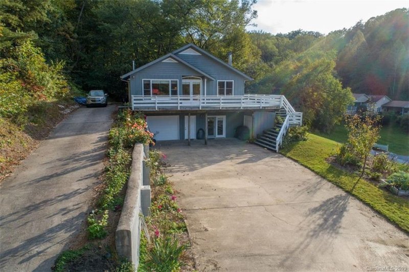 Property image 4 at 705 Paw Paw Cove, Sylva, NC 28779
