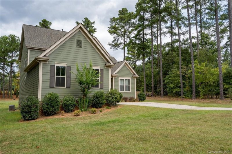 Property image 3 at 119 Skip Jack Point Court, Mooresville, NC 28117