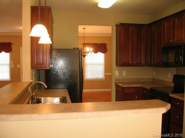 Property image 2 at 6527 Falls Lake Drive, Charlotte, NC 28270