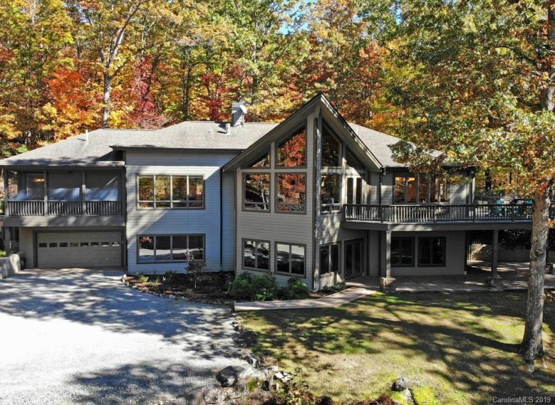 Property image 2 at 900 Spanish Oak Drive, Cedar Mountain, NC 28718