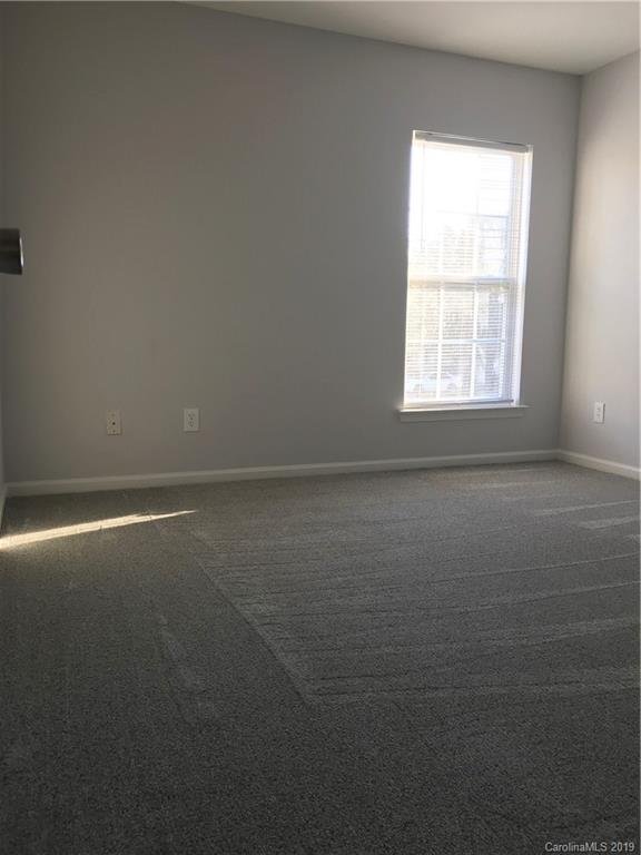 Property image 4 at 3339 Alderknoll Court, Charlotte, NC 28216