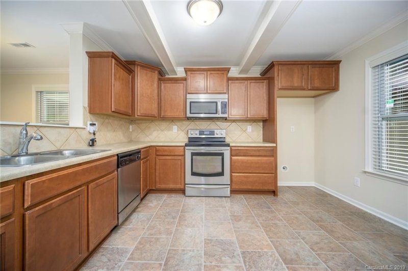 Property image 2 at 1088 Joselynn Drive, Gastonia, NC 28054