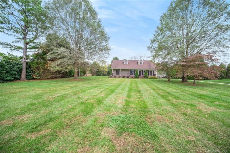 Property image 3 at 8017 Tottenham Drive, Harrisburg, NC 28075