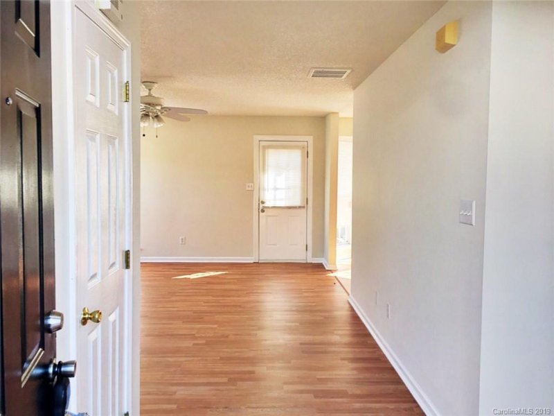 Property image 5 at 1928 Killarney Place, Charlotte, NC 28262