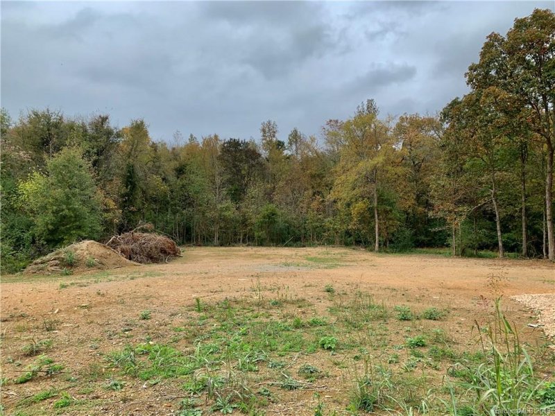 Lot 21 22 Old Farm Road