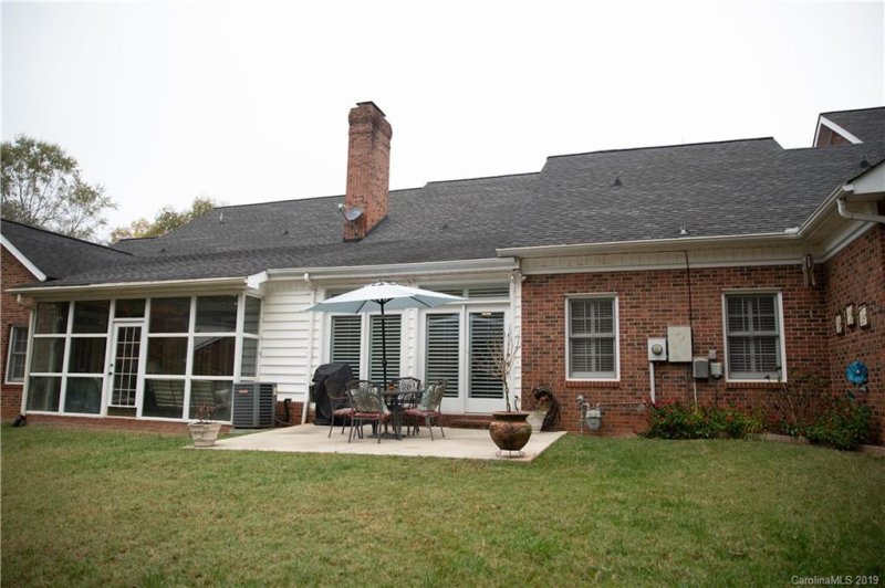 Property image 2 at 117 Columns Circle, Shelby, NC 28150