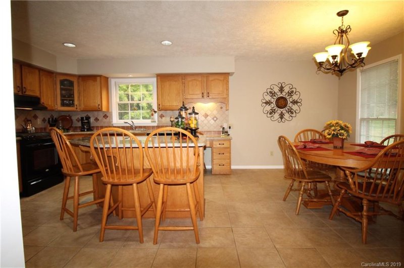 Property image 4 at 127 Gossett Court, Mooresville, NC 28115