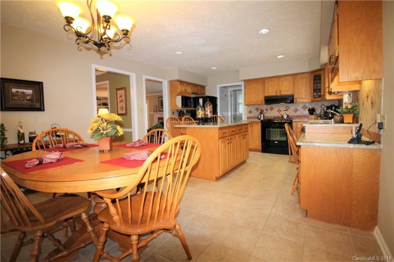 Property image 5 at 127 Gossett Court, Mooresville, NC 28115