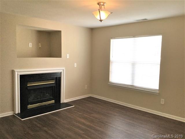 Property image 2 at 6844 Parkers Crossing Drive, Charlotte, NC 28215