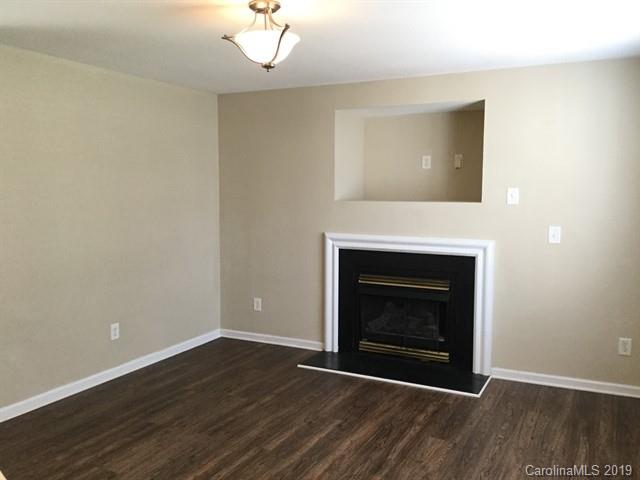 Property image 3 at 6844 Parkers Crossing Drive, Charlotte, NC 28215