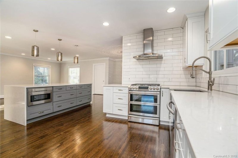 Property image 2 at 1069 Coddington Place, Charlotte, NC 28211