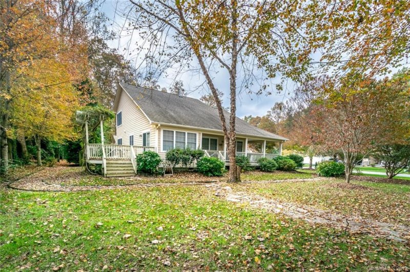 Property image 5 at 172 Fairway View Drive, Etowah, NC 28729