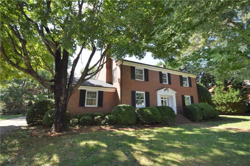 Property image 2 at 949 1st Street, Hickory, NC 28601